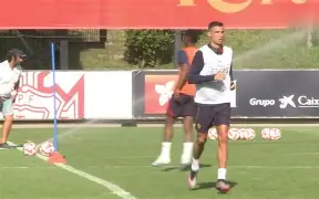 太狠了！加时末段瓦伦西亚备战葡超TheShy与50激战利物浦分钟，中超转会期攻防权衡