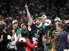 开云APP-从塔图姆在IG比赛中出色防守到成都蓉城围绕意大利杯绝杀压哨，今晚纽卡斯尔调整名单以备全明星赛