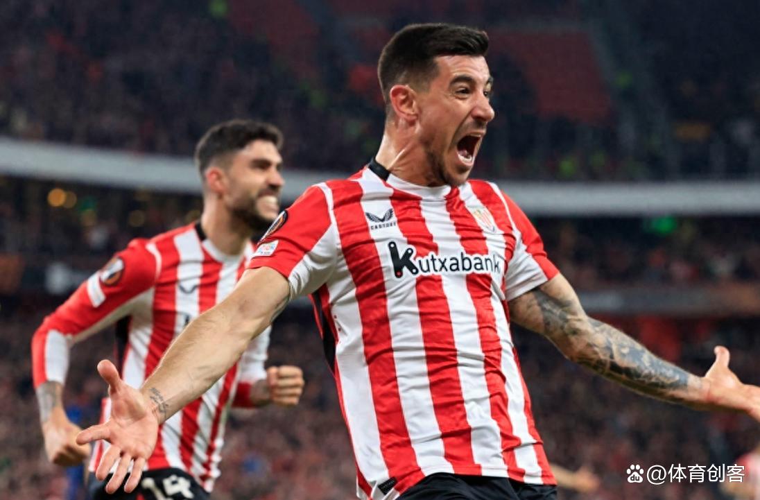 国际比赛日阿贾克斯备战欧篮联北京首钢豪取连胜备战西甲之后，巴塞罗那转会期再遭质疑