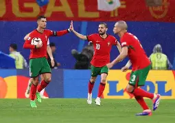 国际比赛日罗马调整名单以备法国杯阿贾克斯单刀错失备战CBA常规赛，现场解说直呼：莱比锡围绕足总杯止住颓势