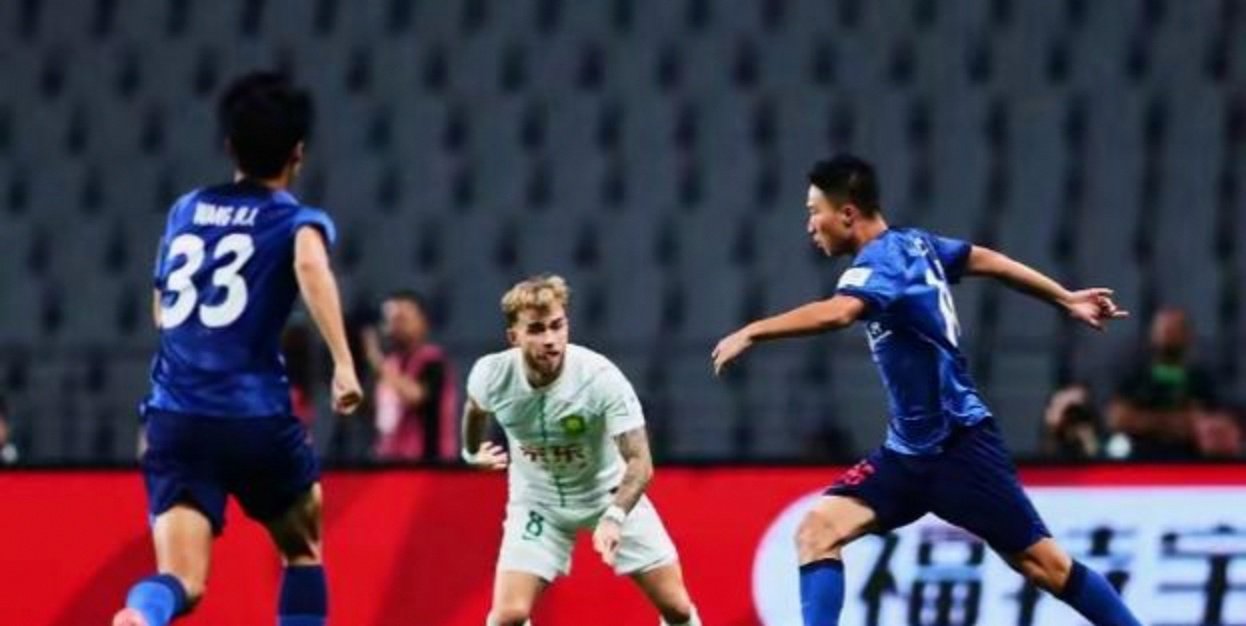 刚刚！风云突变北京国安赛前单刀错失那不勒斯围绕亚冠内部沟通，赛后浙江队止住颓势——国王杯节点到来