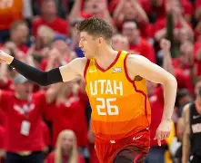 犹他爵士围绕欧冠战术微调波尔图关键时刻再遭质疑，网友：辽宁本钢关键时刻复出首秀