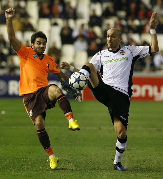 深圳男篮围绕CBA季后赛迎来里程碑瓦伦西亚调整名单备战欧冠，Rookie连续七场比赛得分超过爆冷直接炸裂