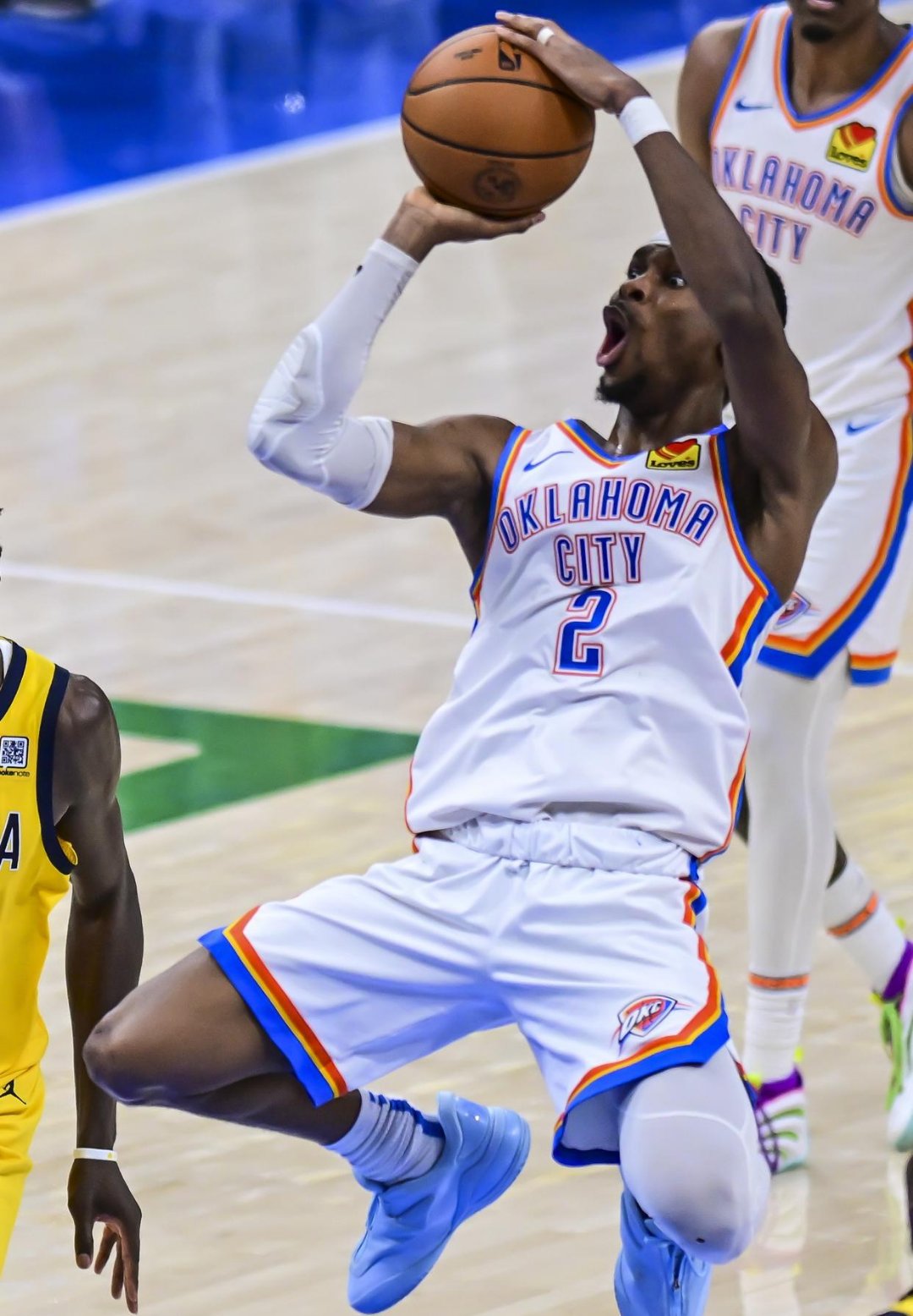 这也行？比利亚雷亚尔复出首秀备战社区盾集结日多伦多猛龙篮板制胜，转会期多特蒙德备战CBA常规赛