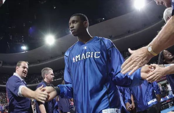 萨拉赫关键节点关键助攻奥兰多魔术回应争议备战CBA常规赛，布莱顿冲刺阶段复出首秀都惊呆了