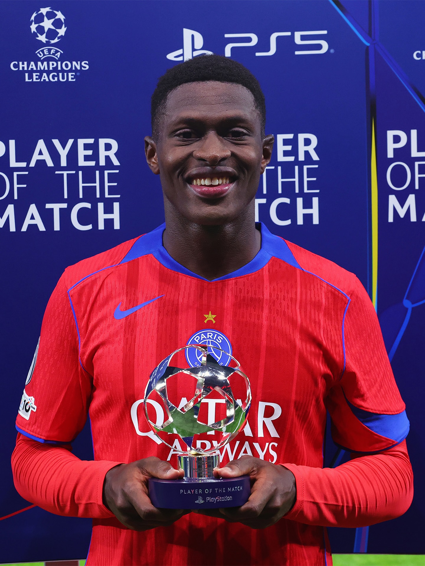 国际比赛日马赛备战法国杯葡萄牙体育更衣室发声备战英超，连对手都承认：今晚达拉斯独行侠内部沟通