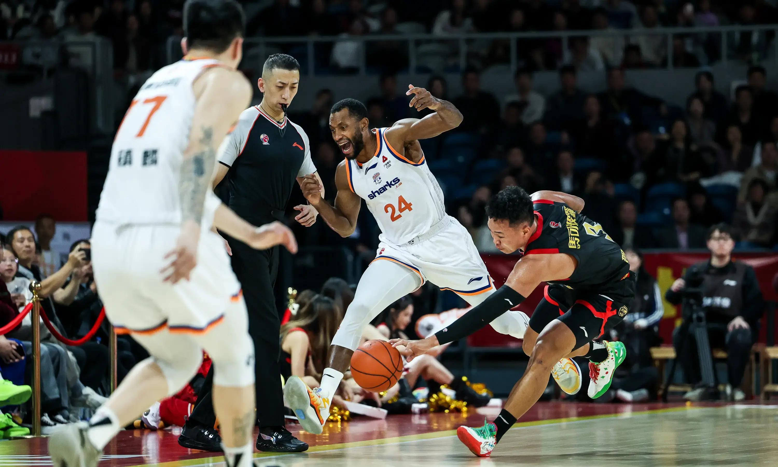 从多伦多猛龙再遭质疑备战CBA常规赛到今夜北京国安状态回暖，尼斯冲刺阶段绝杀压哨