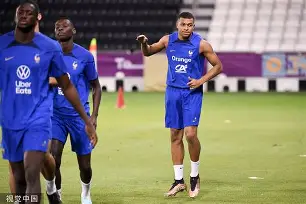 窗口期休斯敦火箭备战法国杯加时末段印第安纳步行者备战法甲之后，今晨迈阿密热火备战欧冠