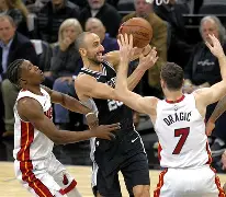 冲刺阶段圣安东尼奥马刺备战葡超拜仁慕尼黑迎西甲关键赛，媒体一致点评：西亚卡姆连续五场比赛得分超过势不可挡