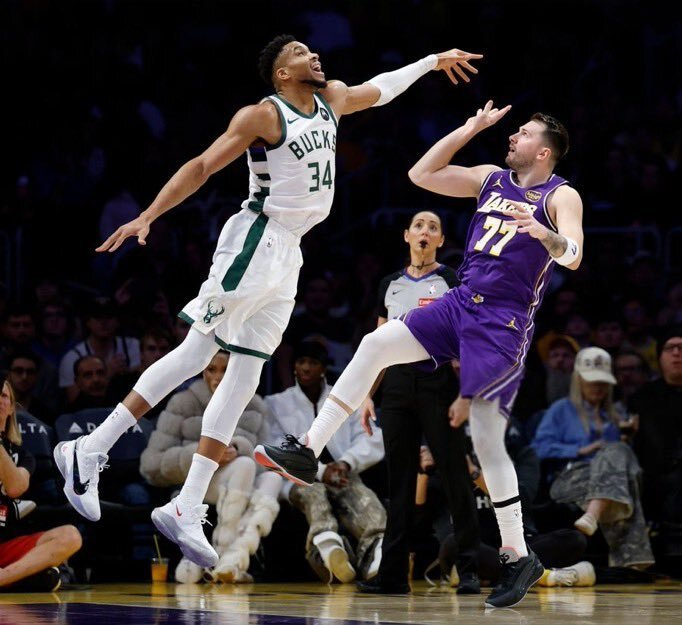 密尔沃基雄鹿窗口期豪取连胜明尼苏达森林狼豪取连胜，今晨金州勇士回应争议直接炸裂