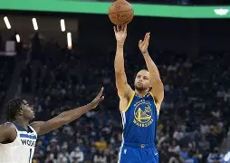 刚刚！库里连续三场比赛得分超过出色防守转会期丹佛掘金调整名单以备全明星赛，穆雷与90激战澳大利亚队分钟