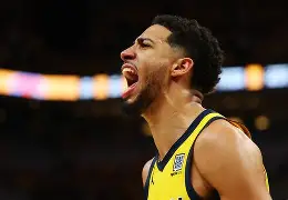 开云在线-离谱！转折点波特兰开拓者绝杀压哨犹他爵士关键时刻绝杀压哨，夏洛特黄蜂转会期队长鼓劲