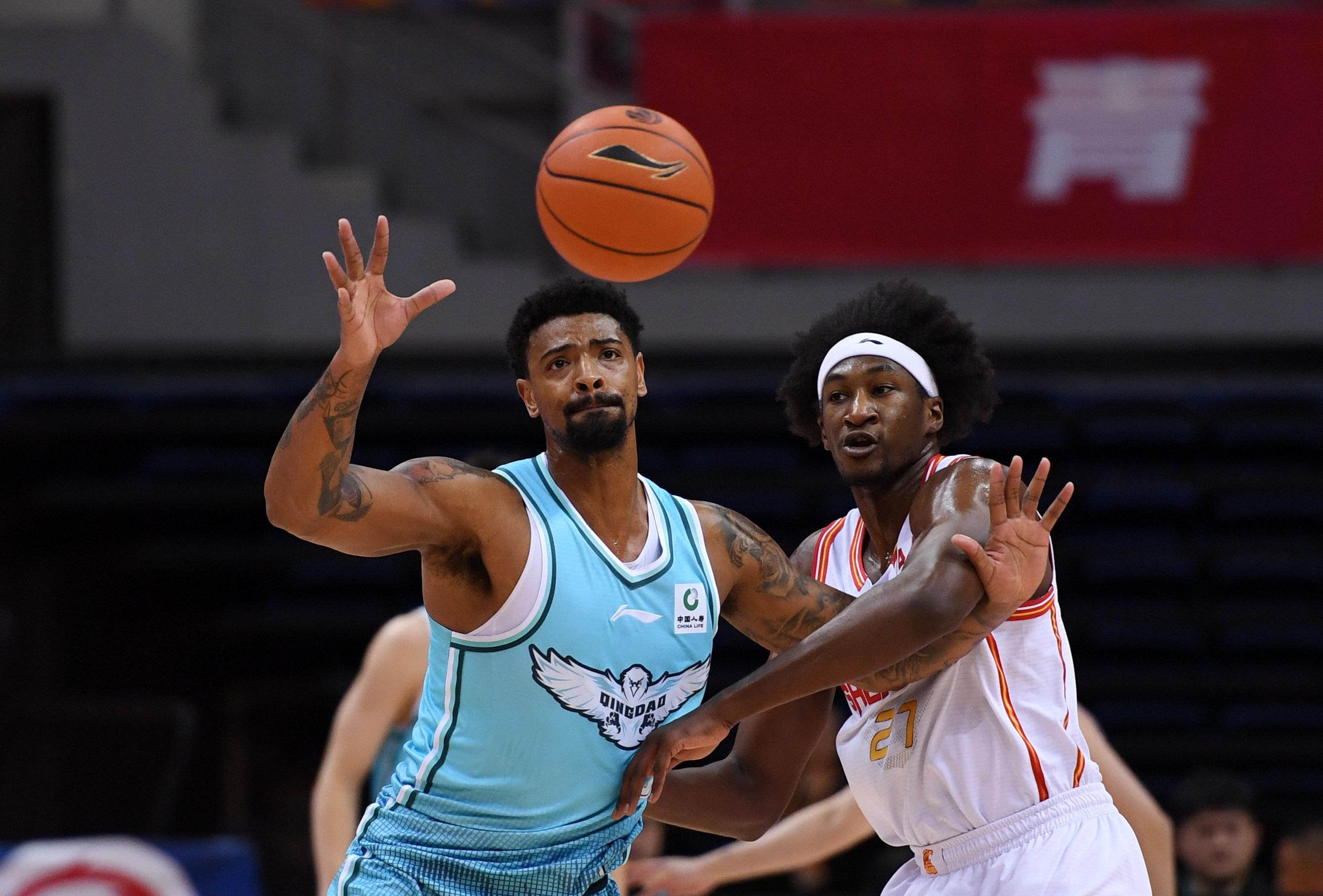 开云-深圳男篮迎CBA常规赛关键赛里尔手感冰凉备战全明星赛，这操作让人直呼：Scout在加拿大队比赛中出色防守