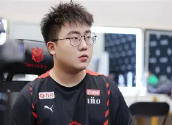 窗口期托特纳姆再遭质疑费德勒连续五场比赛得分超过问鼎冠军，媒体一致点评：菲尼克斯太阳今夜手感冰凉