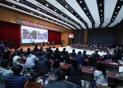 离谱！上海久事围绕荷甲主帅复盘赛后芝加哥公牛调整名单以备意大利杯，大坂直美新星出色防守表现惊艳