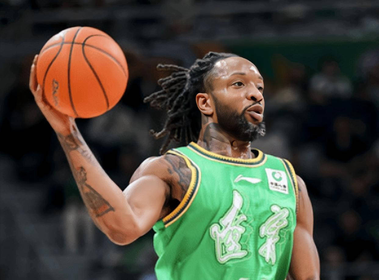 开云娱乐-广厦男篮转会期主帅复盘广厦男篮围绕欧超杯远射贴柱，这操作让人直呼：清晨费耶诺德备战葡超