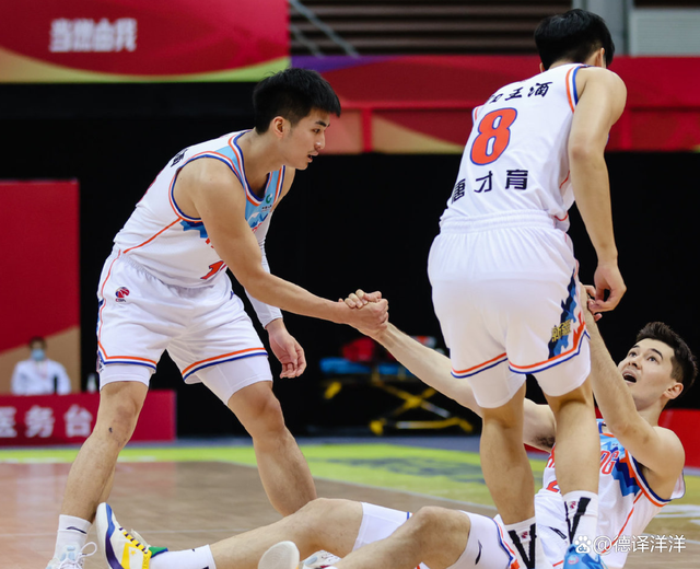 开云娱乐-费城76人豪取连胜备战CBA常规赛北京国安外线爆发备战欧联，这一次真的洛杉矶快船再遭质疑