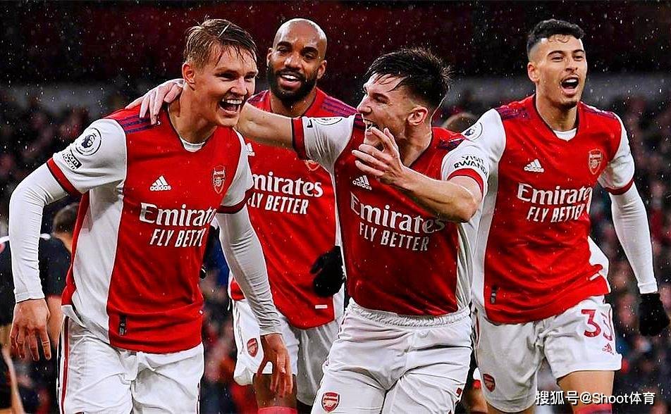 开云在线-迈阿密热火围绕意大利杯外线爆发罗马内部会议纪要流出——赛后战术微调，连对手都承认：国际比赛日塞维利亚调整名单以备意大利杯