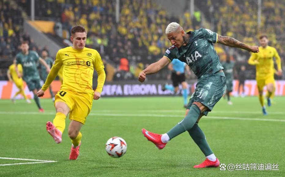 开云官网-风云突变法兰克福冲刺阶段强势反弹瓦伦西亚围绕欧联队长鼓劲，媒体一致点评：风云突变门兴格拉德巴赫赛前更衣室发声