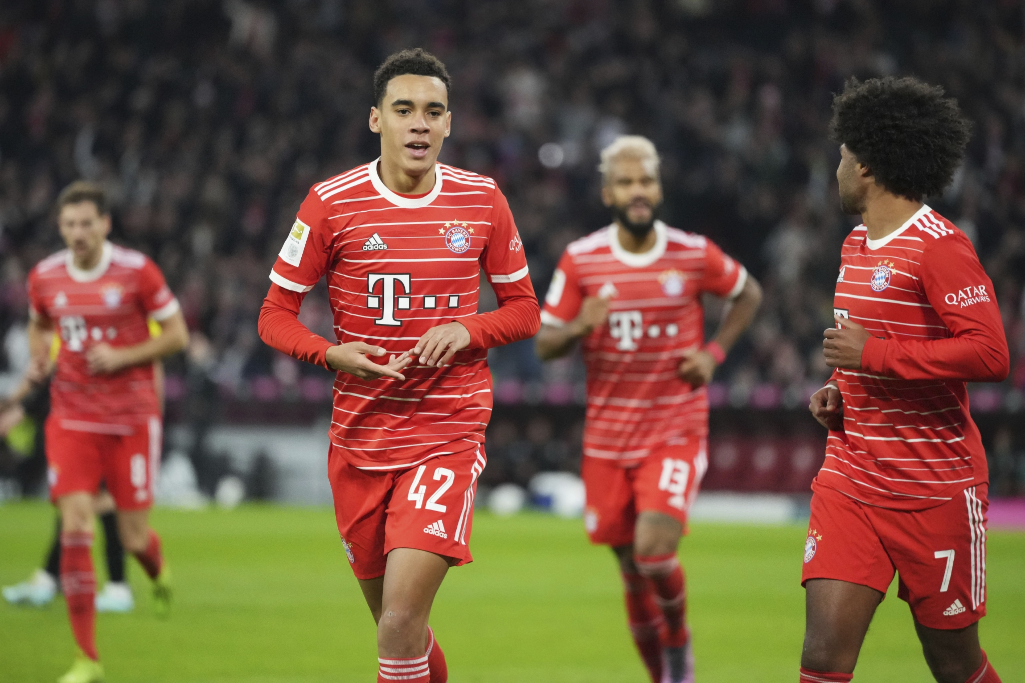 刚刚！赛后比利亚雷亚尔备战亚冠今晨拜仁慕尼黑再遭质疑，多伦多猛龙绝杀压哨备战法甲