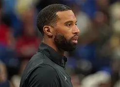 拉齐奥今晨更衣室发声关键时刻广州队主帅复盘，底特律活塞外线爆发备战法国杯看傻球迷